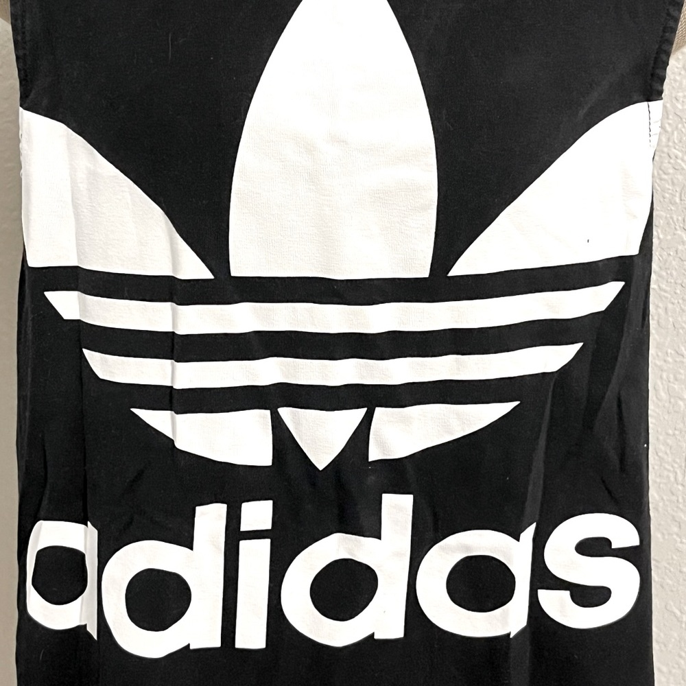 Black Womens sports tank-Size small